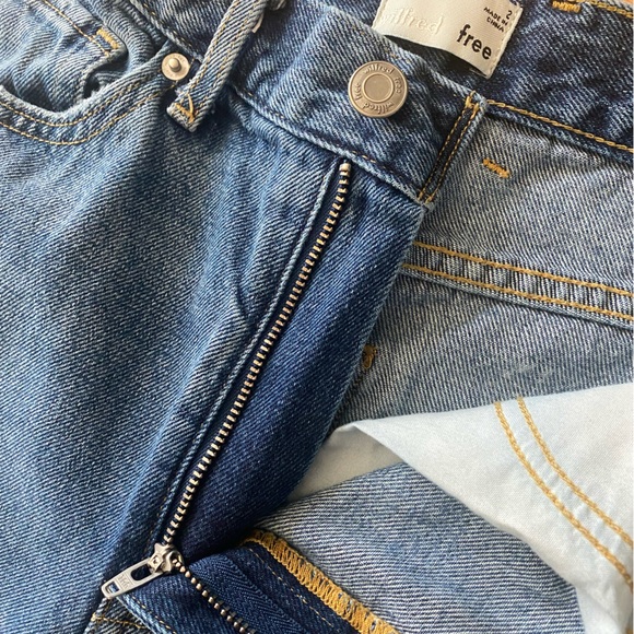 Aritzia Wilfred Free Jeans Distressed Denim Wilfred 2 - Picture 8 of 8